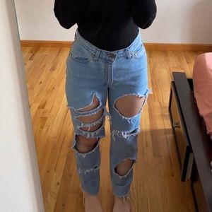 Super Cute Levis with Rips and Painted Pockets